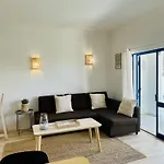Jardim Da Oura - Shared Pool - 6 Guests - בית נופש