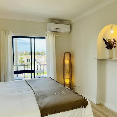 Ferienhaus Jardim Da Oura - Shared Pool - 6 Guests -