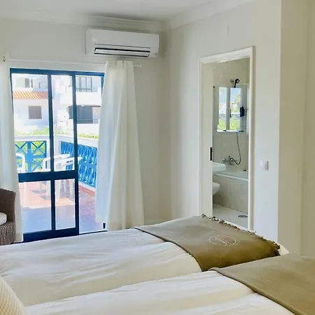 Дом отдыха Jardim Da Oura - Shared Pool - 6 Guests - Албуфейра