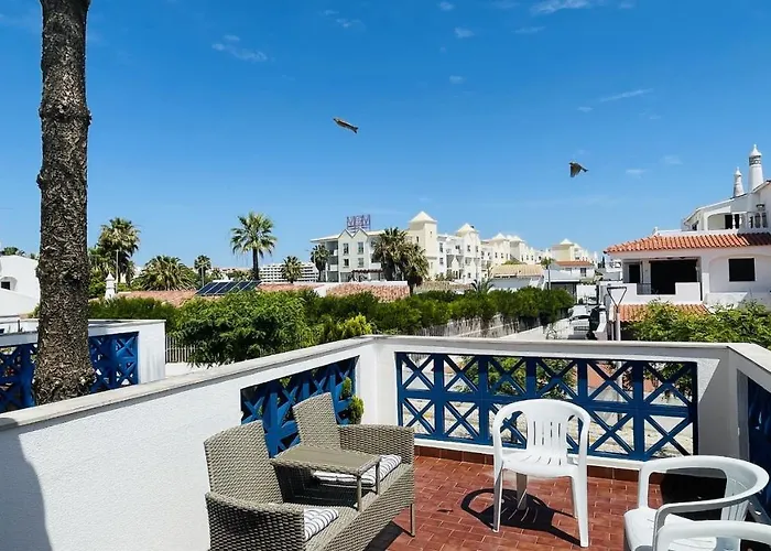 펜션 Jardim Da Oura By Check-in Portugal 알부페이라